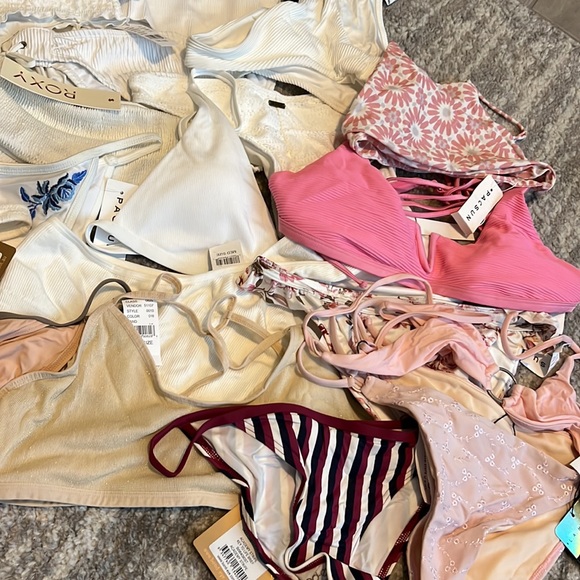 Resell bikini swim box new with tags! - Picture 4 of 4